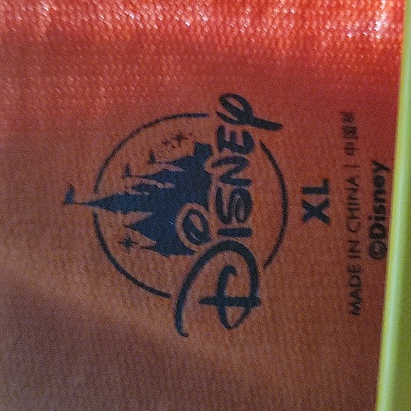 Tshirt - Picture 2 of 3